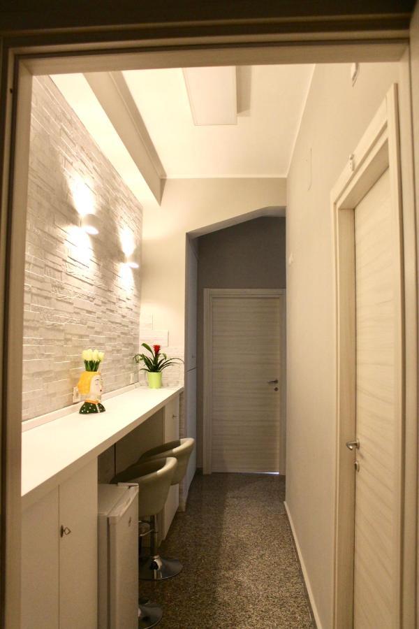 Charm Airport Bed & Breakfast Reggio di Calabria Bagian luar foto