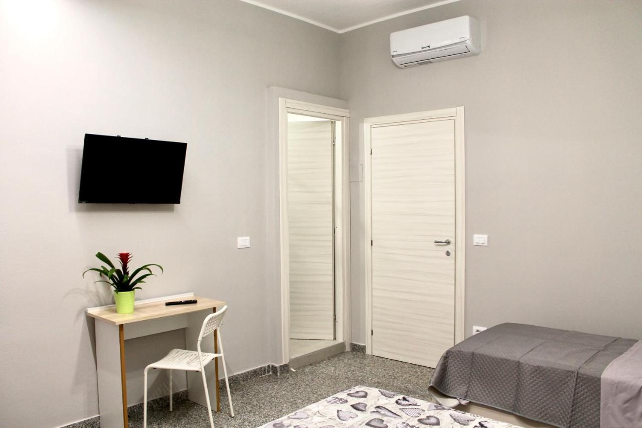 Charm Airport Bed & Breakfast Reggio di Calabria Bagian luar foto