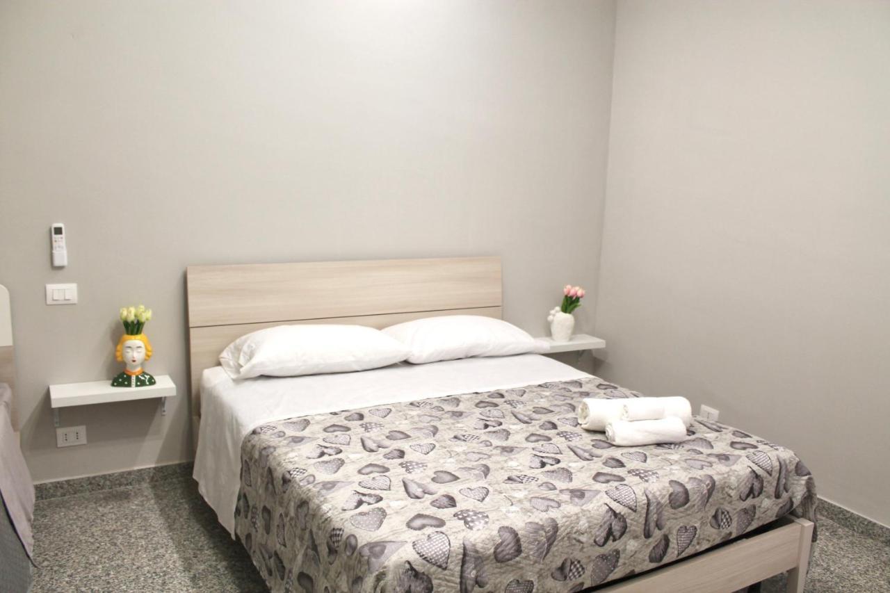 Charm Airport Bed & Breakfast Reggio di Calabria Bagian luar foto