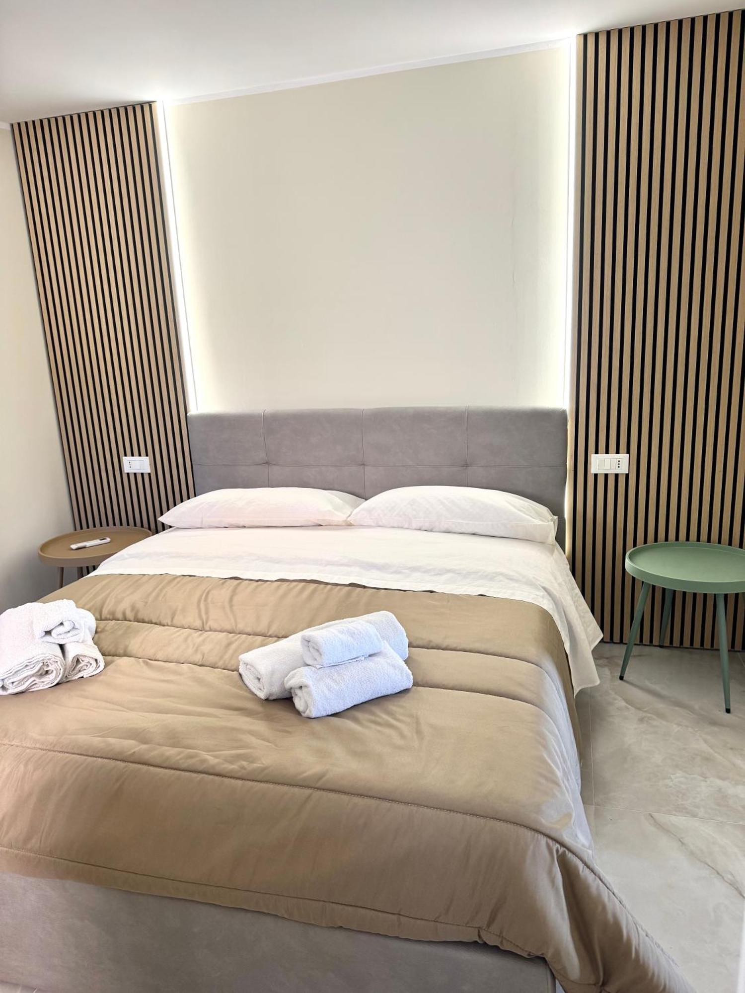 Charm Airport Bed & Breakfast Reggio di Calabria Bagian luar foto