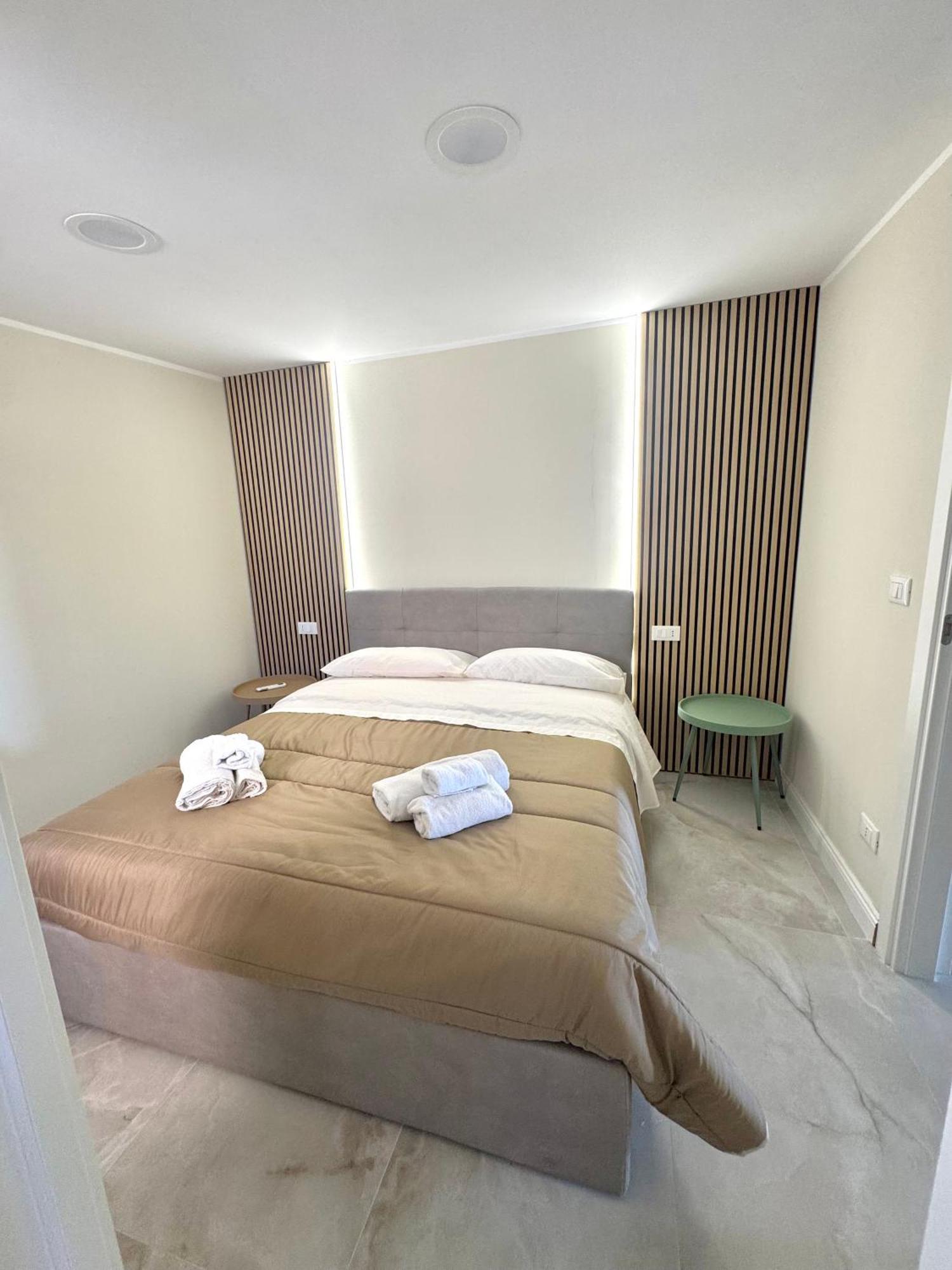 Charm Airport Bed & Breakfast Reggio di Calabria Bagian luar foto