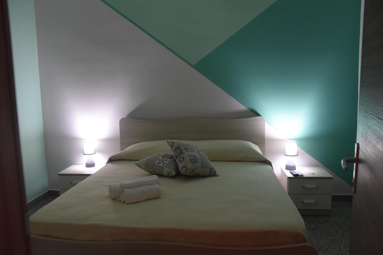 Charm Airport Bed & Breakfast Reggio di Calabria Bagian luar foto