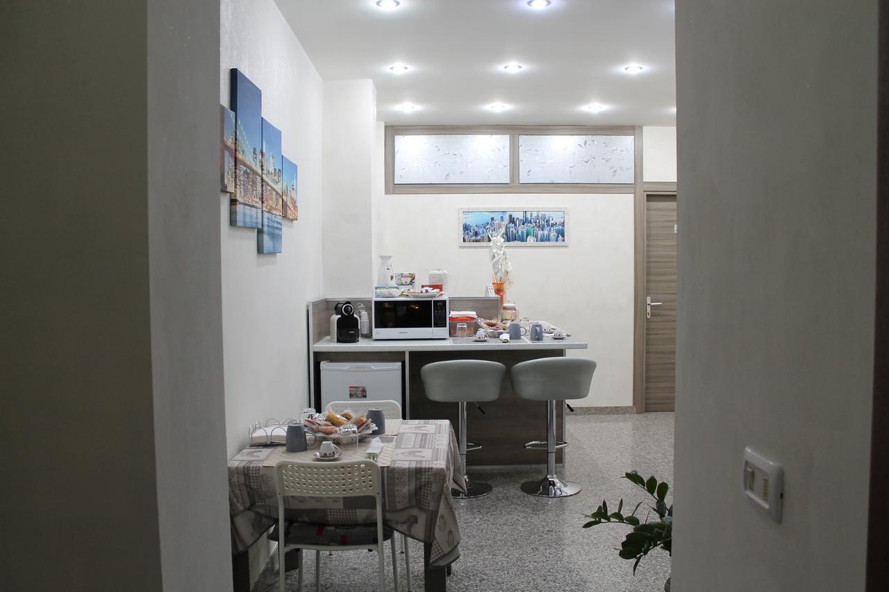 Charm Airport Bed & Breakfast Reggio di Calabria Bagian luar foto