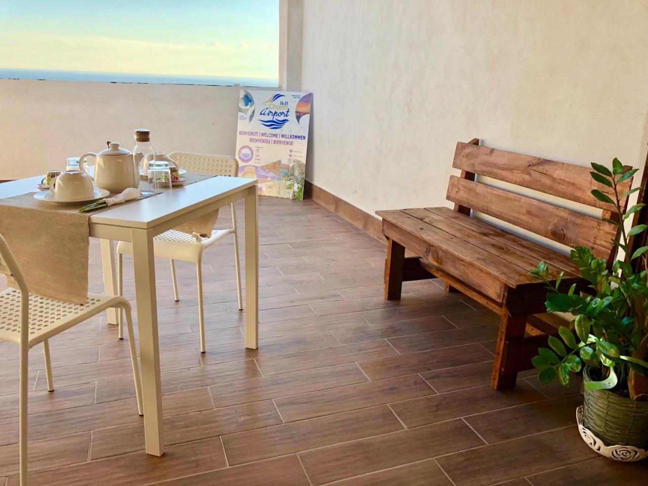 Charm Airport Bed & Breakfast Reggio di Calabria Bagian luar foto